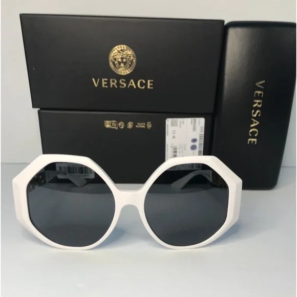 New Authentic Versace Dark Grey Ladies Sunglasses VE4395 31487 display picture 2